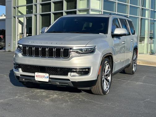 2022 Jeep Wagoneer Series III 4x4