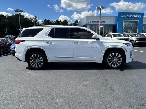 2023 Chevrolet Traverse Premier