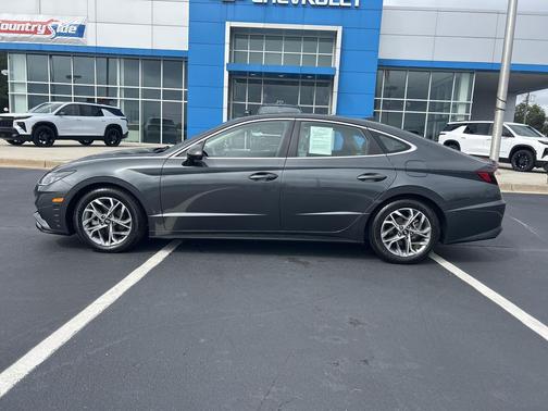 2023 Hyundai SONATA SEL