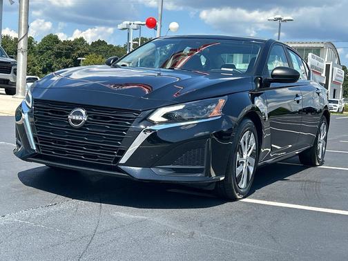 2024 Nissan Altima S FWD
