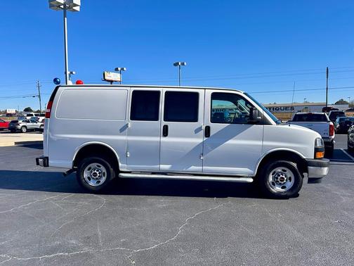2024 GMC Savana 2500 Work Van