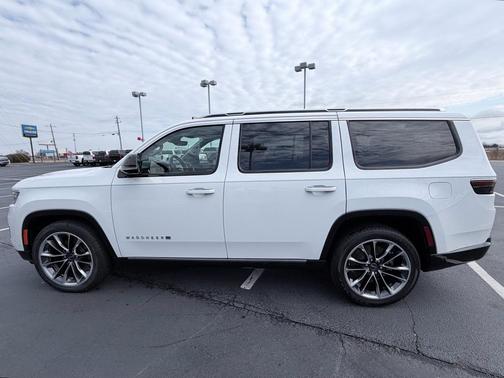2023 Jeep Wagoneer Series III 4x2