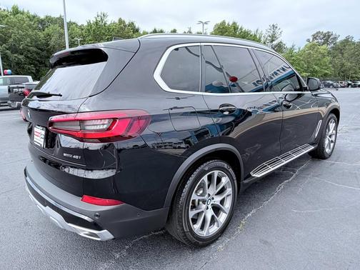 Alpine White 2023 BMW X5 sDrive40i