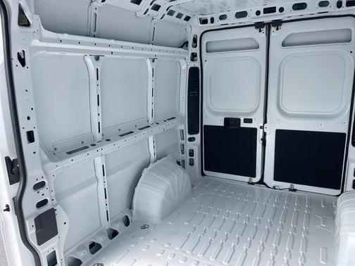 Bright White Clearcoat 2026 RAM ProMaster 2500 Tradesman