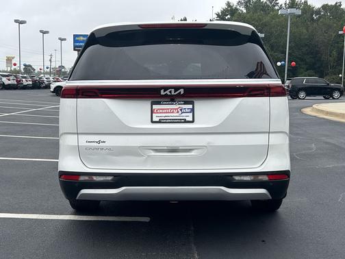 2024 Kia Carnival LX