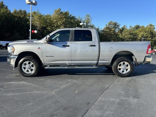 2024 RAM 2500 Big Horn Crew Cab 4x4 6'4' Box