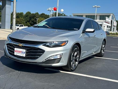 2022 Chevrolet Malibu FWD LT
