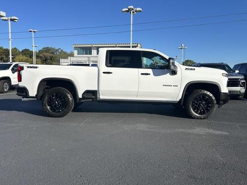 2026 Chevrolet Silverado 3500 LTZ