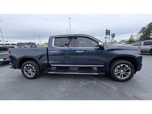2022 Chevrolet Silverado 1500 High Country