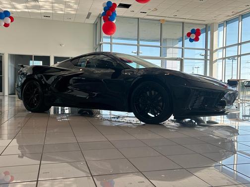 2026 Chevrolet Corvette Stingray w/2LT