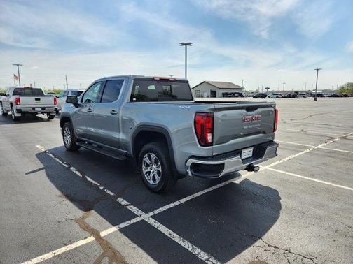 2025 GMC Sierra 1500 SLE