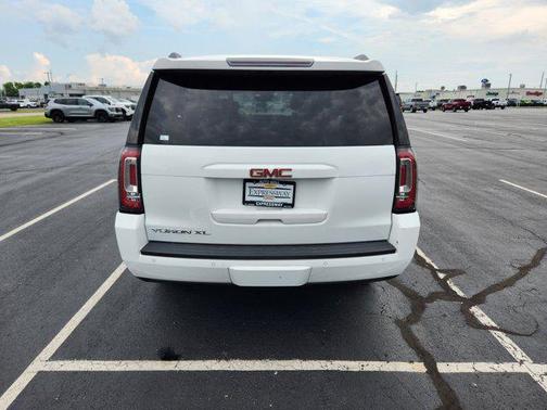 2016 GMC Yukon XL SLT