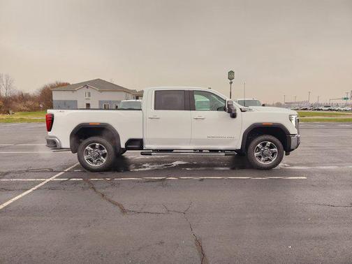 2026 GMC Sierra 2500 SLT