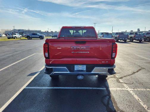 2025 GMC Sierra 1500 SLE