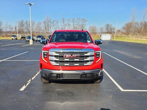 2025 GMC Sierra 1500 SLE