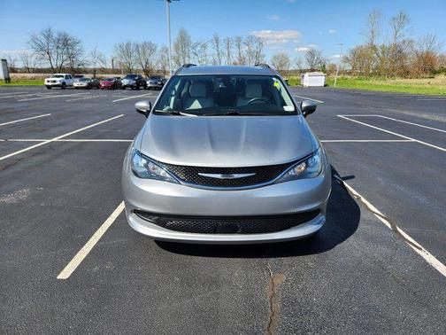 2021 Chrysler Voyager LXI