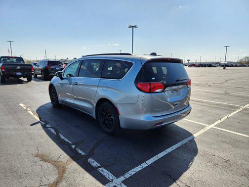 2021 Chrysler Voyager LXI