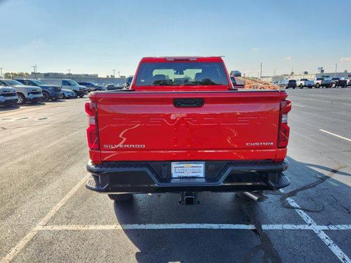 2026 Chevrolet Silverado 2500 Custom