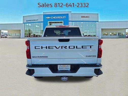 Summit White 2026 Chevrolet Silverado 1500 Custom