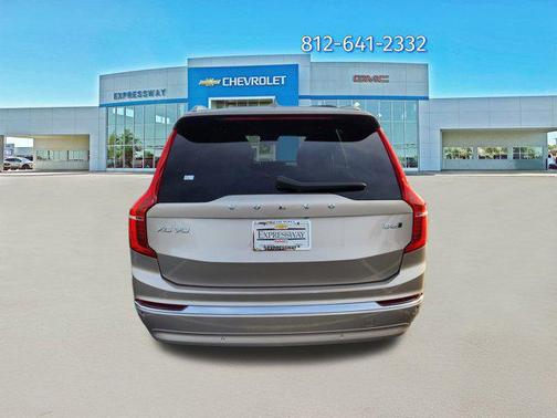 2023 Volvo XC90 B6 Plus 7-Seater