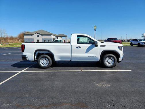 2025 GMC Sierra 1500 Pro