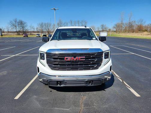 2025 GMC Sierra 1500 Pro