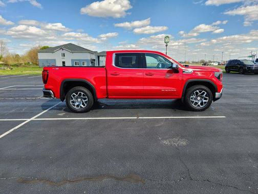 2025 GMC Sierra 1500 SLE