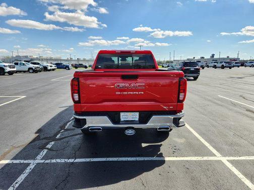 2025 GMC Sierra 1500 SLE
