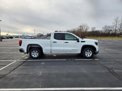 2025 GMC Sierra 1500 Pro