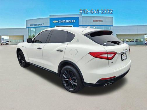 2018 Maserati Levante Base