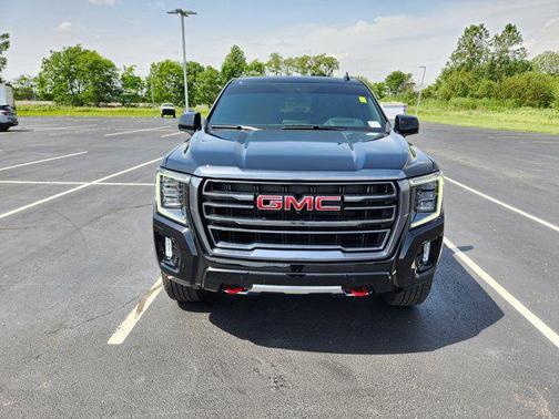 2024 GMC Yukon XL 4WD AT4