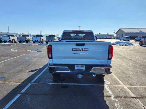 2025 GMC Sierra 1500 SLE