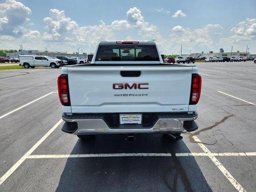 2025 GMC Sierra 2500 SLE