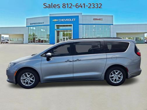 Billet Silver Metallic Clearcoat 2021 Chrysler Voyager LXI