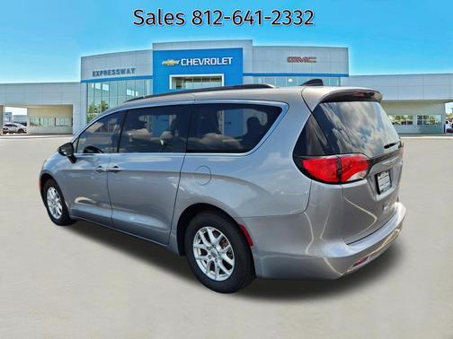 Billet Silver Metallic Clearcoat 2021 Chrysler Voyager LXI