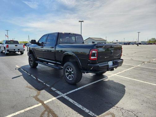 2020 RAM 2500 Laramie Crew Cab 4X4 6'4' Box