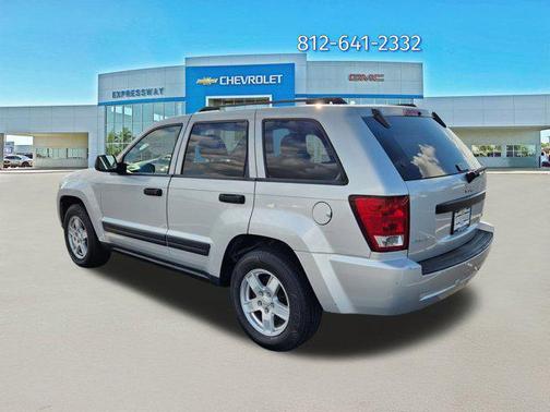 2005 Jeep Grand Cherokee Laredo