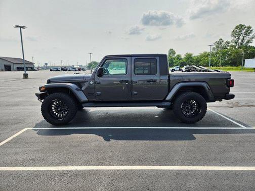 2021 Jeep Gladiator Sport S