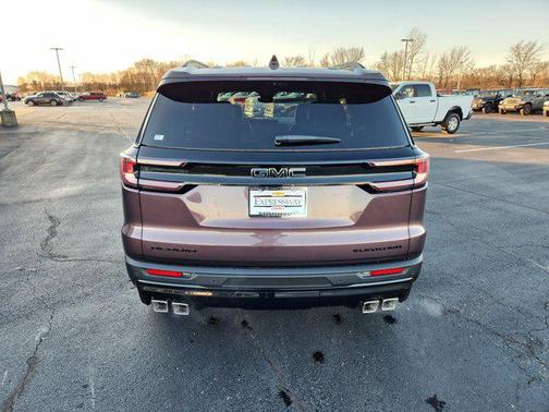 2026 GMC Acadia Elevation FWD