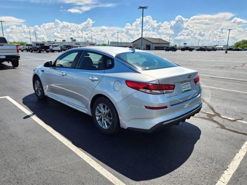 2019 Kia Optima LX