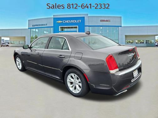 Granite Crystal Metallic Clearcoat 2015 Chrysler 300 Limited