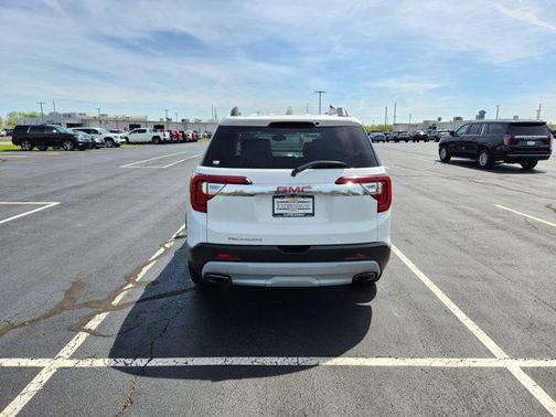 2023 GMC Acadia FWD SLT