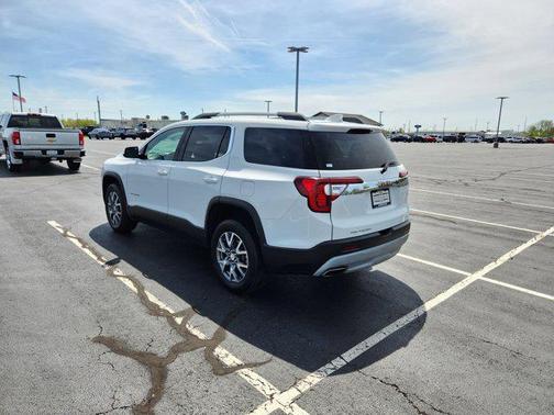 2023 GMC Acadia FWD SLT