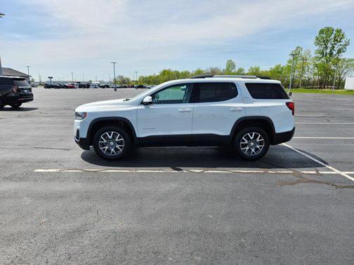 2023 GMC Acadia FWD SLT