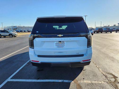 2026 Chevrolet Suburban LT