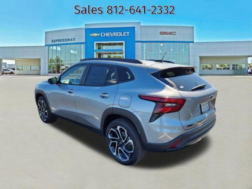 Sterling Gray Metallic 2026 Chevrolet Trax FWD 2RS