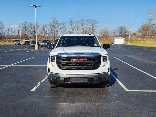 2025 GMC Sierra 1500 Pro