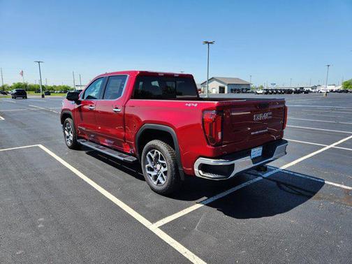 2025 GMC Sierra 1500 SLT