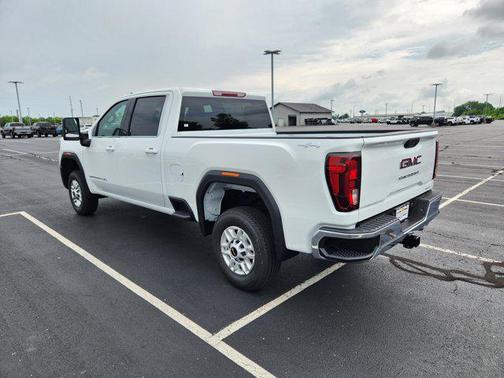2025 GMC Sierra 2500 SLE