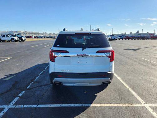 2023 GMC Acadia FWD SLT
